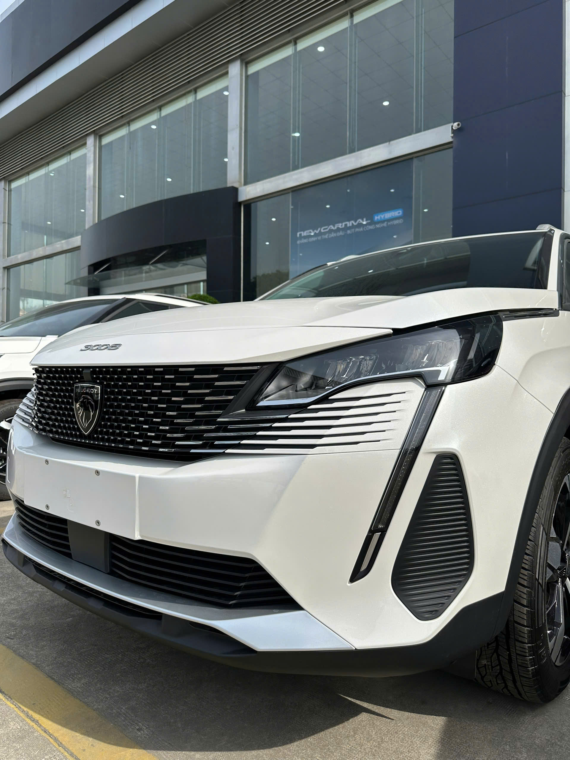 New Peugeot 3008 ALLURE New Peugeot 3008 ALLURE