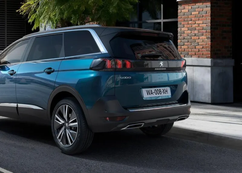 New Peugeot 5008 GT