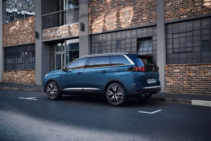New Peugeot 5008 GT
