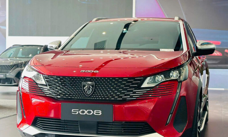 New Peugeot 5008 GT